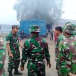 Personel Kodim 0115/Simeulue Bantu Korban Kebakaran