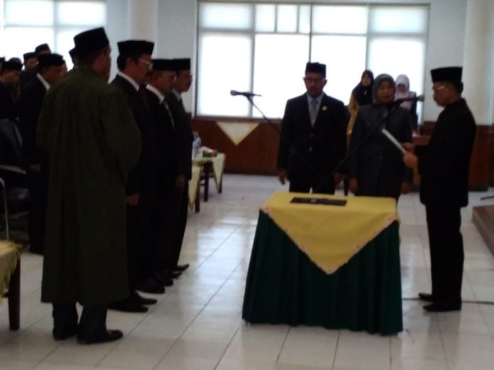 d2561113-3eec-4f15-b6be-448b8d74d8b2