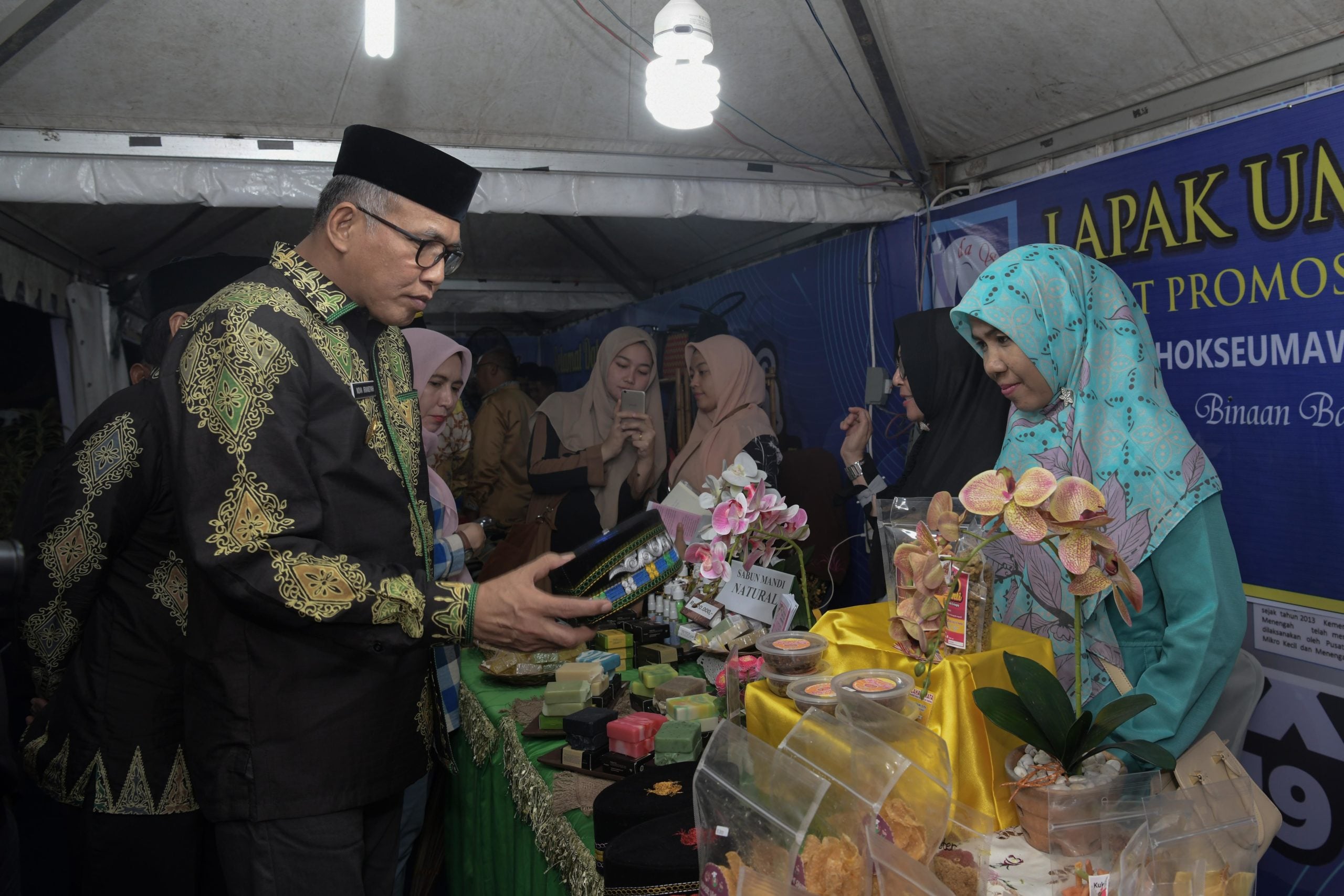 PEMBUKAAN ACEH EXPO UMKN 2019 SEKALIGUS PENINJAUAN PRODUK UMKN