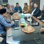 R-APBK Pidie Lamban, GMPG Sambangi DPRK Berikan R-APBK Versi Rakyat