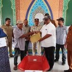 Wabup Aceh Utara Serahkan Bantuan Pemulihan Ekonomi untuk Korban Bencana