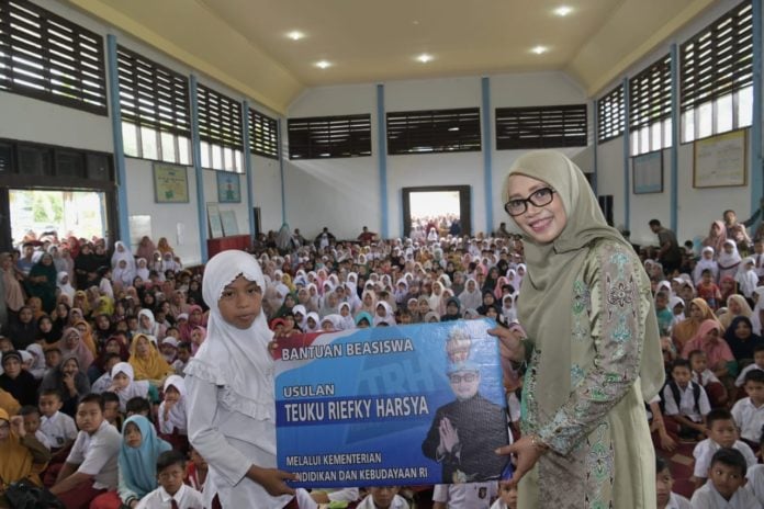 977ec3b5-b6aa-4c5a-a7d2-898a9fc827e4-1