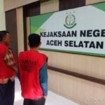 Korupsi Dana Desa, Mantan Keuchik dan Bendahara di Aceh Selatan Resmi Ditahan
