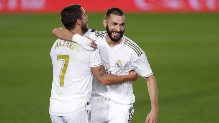 Karim Benzema mencetak dua gol saat Real Madrid mengalahkan Valencia 3-0