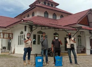 Cegah Corona, BPBD Banda Aceh Kembali Semprot Disinfektan di Meunasah