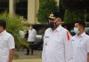 Gubernur Aceh Ir. Nova Iriansyah, M.T memimpin apel gelar pasukan Operasi Ketupat Seulawah tahun 2021 yang diselenggarakan di Lapangan Mapolda Aceh, Rabu (5/5/2021).