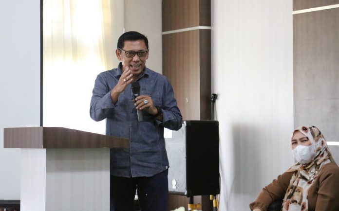 Kepala Dinas Pendidikan Aceh, Drs Alhudri MM Kepala Dinas Pendidikan Aceh, Drs Alhudri MM