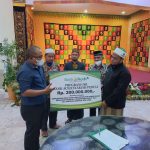 Terima Dana CSR Bank Aceh, HATHAR Buka Usaha Grosir Kitab KuningÂ