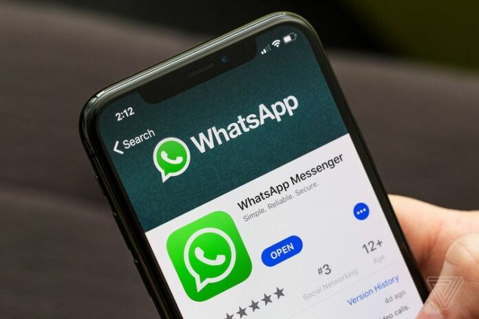 Pakai Aplikasi Fancy Text Sticker Maker Untuk Bikin Tulisan Berwarna di WhatsApp
