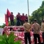 Mahasiswa Demo Kejari Abdya, Tuntut Kejelasan Kasus Toko Pika