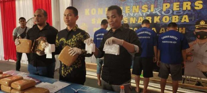 ed29dc0cef86cf54f7717a7fe3e9d689