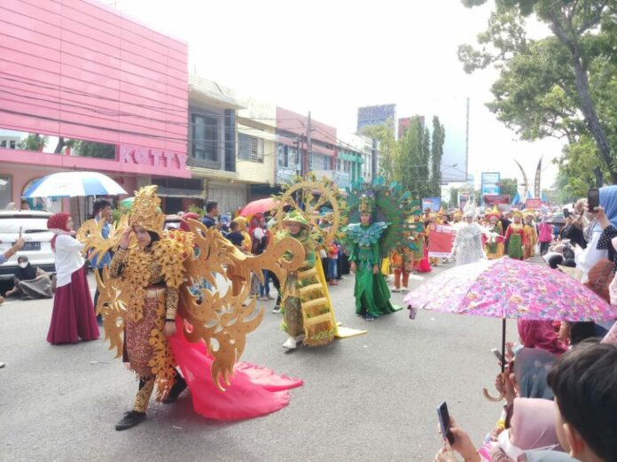 98f15ad3dd121745884c05e27486d98c