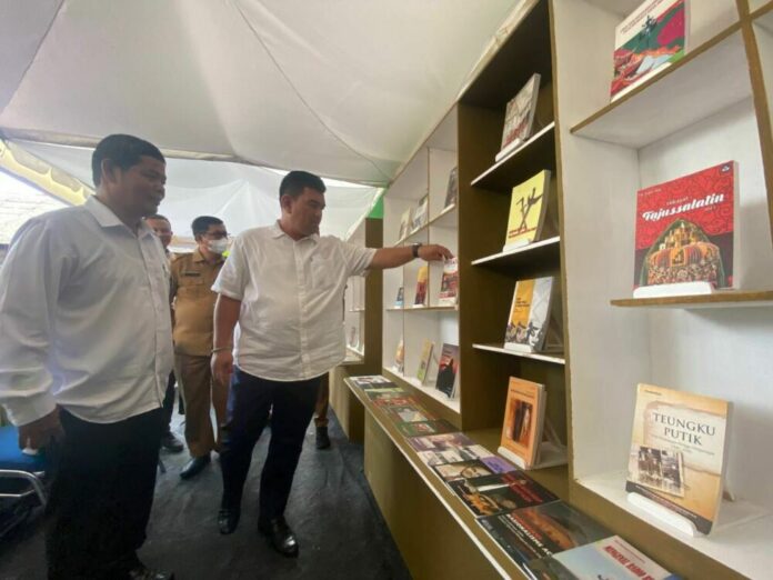 f6c1dd050d30108a68f08e586c19fe26