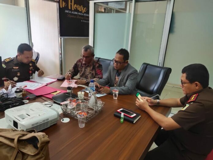 32ece0b3df61571b623d878c73bff7cb