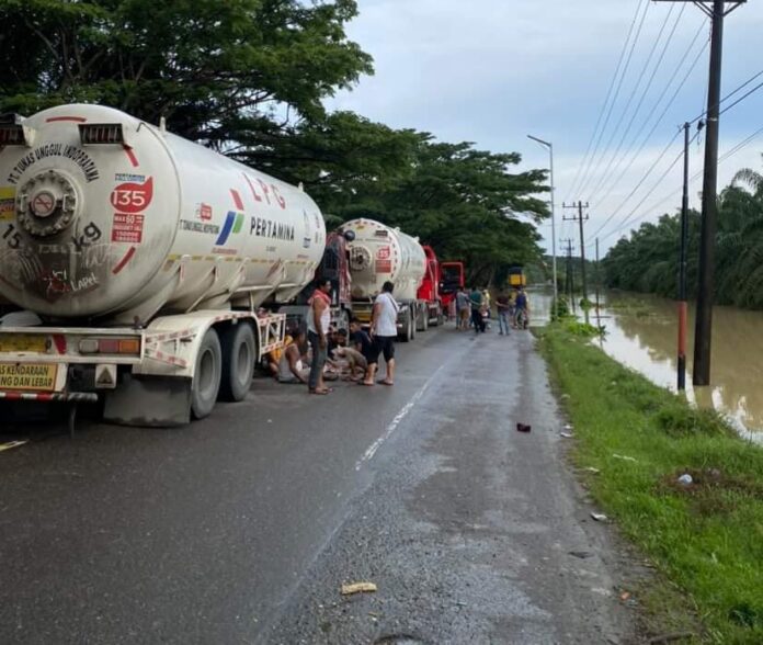 c1d2d7cde95da35309933b4ce25ed03e