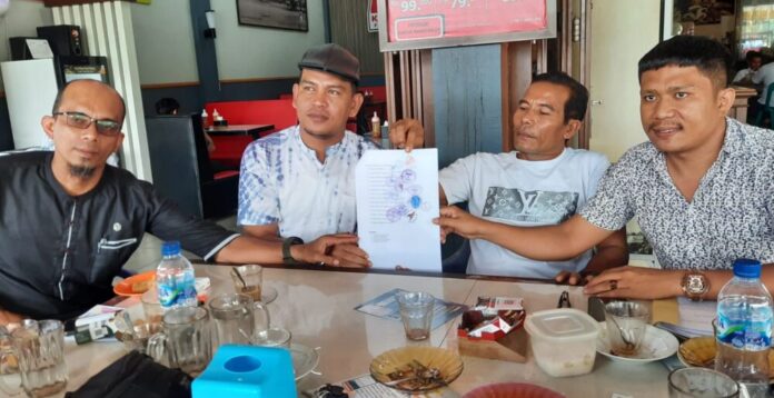 19b72d39f0845bed00f85a7629f26e94