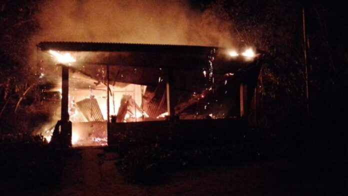 e3fe94dd3305f6714384e8dd7bf37b41