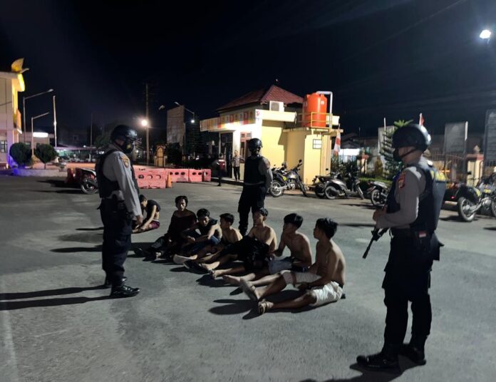 Para remaja yang diduga ingin melakukan tawuran di Kota Langsa diamankan Polisi. Foto ist