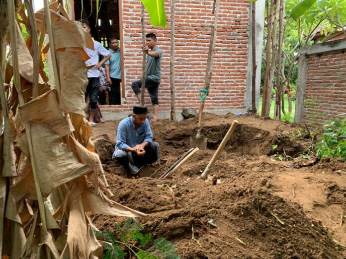 03cb26b430e306f5119261c4b1898eb0