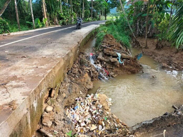 6c74757f330b2613bde76b40d0b84c18