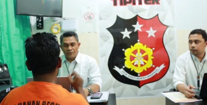 542651215ccf6de1808bf73556877c0f