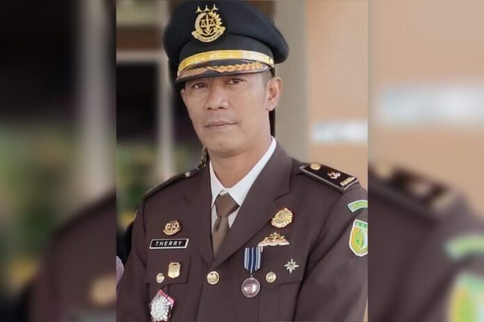 2db6b5e84c98aeb2feb1bb2a38627685