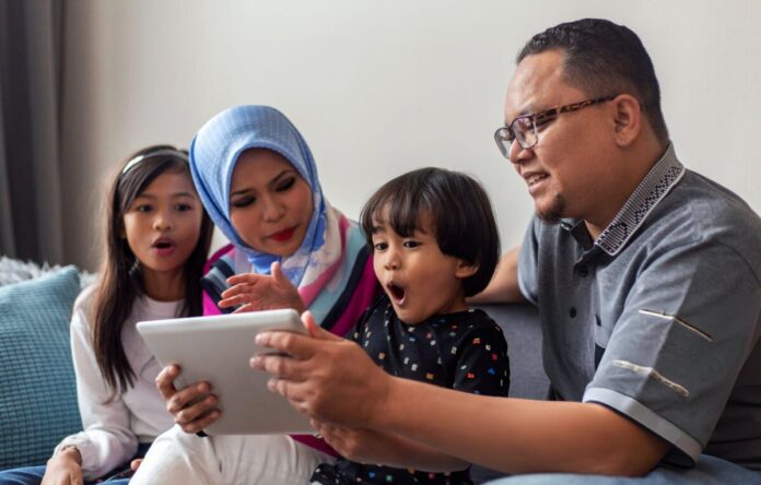 708ded7dc219c7eb949f69f6adab2076 Tontonan keluarga