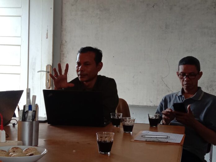 825936f88a0468bad70375142e1ee4ab