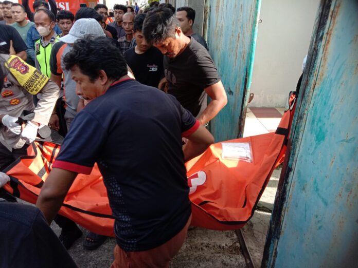 1d1300c2b424f36a9eae23213ab57359