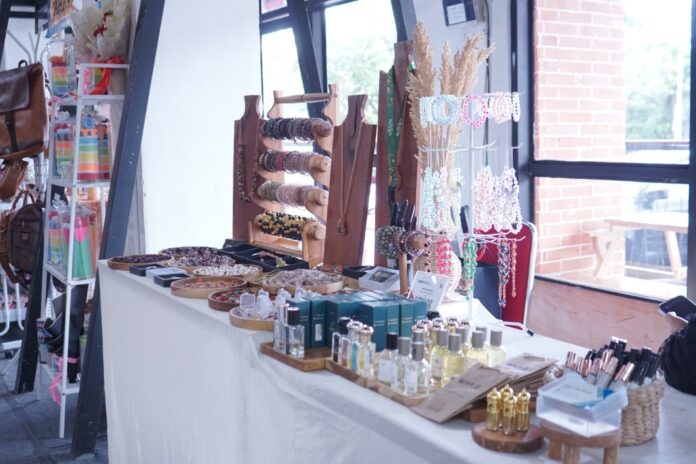 d27176b23d381f9d308058cb169f0c75