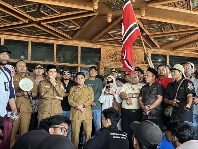 08e23f17294270df76bf5321a3adcf59