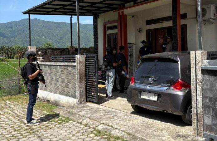 ce1c9f8966c4c92f7557d212863b6d95