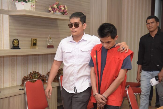 f3530cda93f9c98a53f3e9ab1d0b03d5