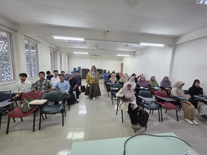 32697c6eda00a0e91b93e17aebba8b4c